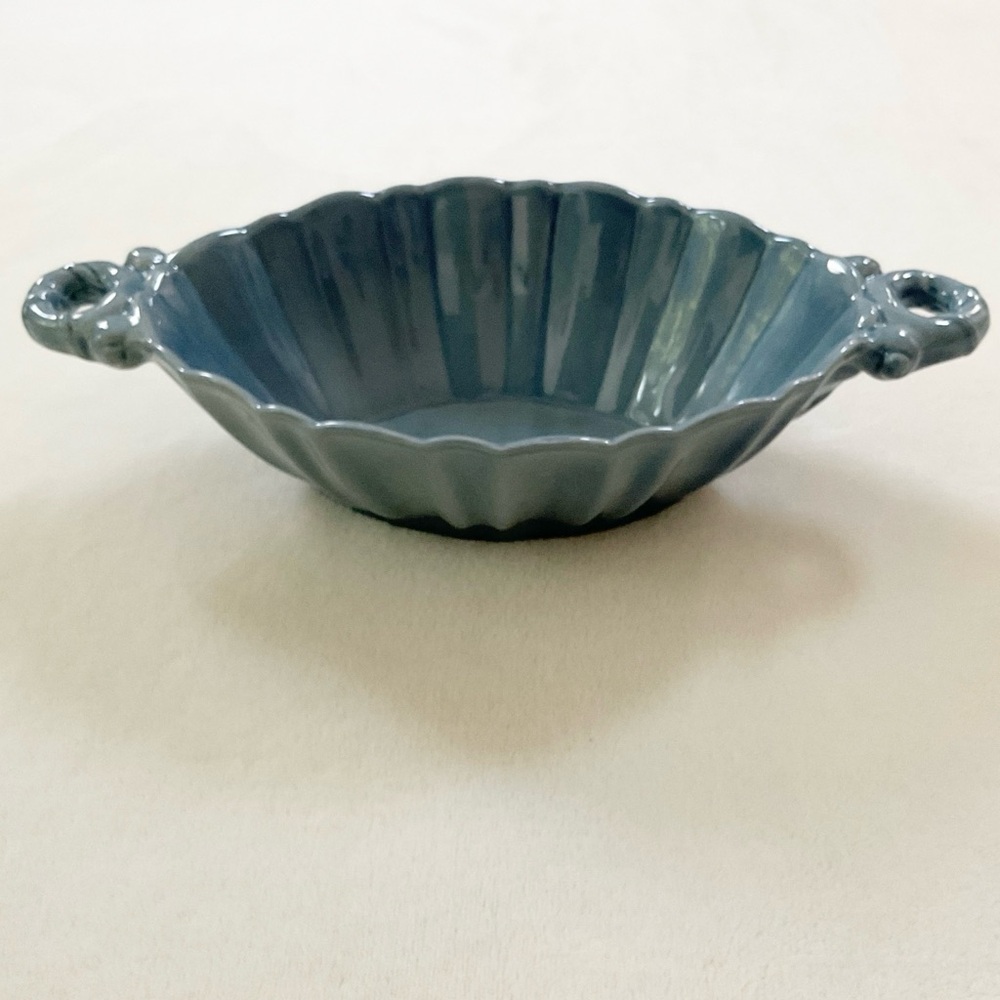 Vintage Blue Glazed Ceramic Centerpiece Bowl Leaf Handle MCM Console Bowl - Picture 2 of 16